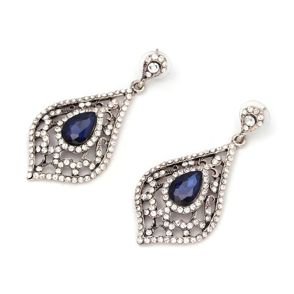 Last 1! Crystal vintage Bridal statement Earrings - Picture 2 of 5